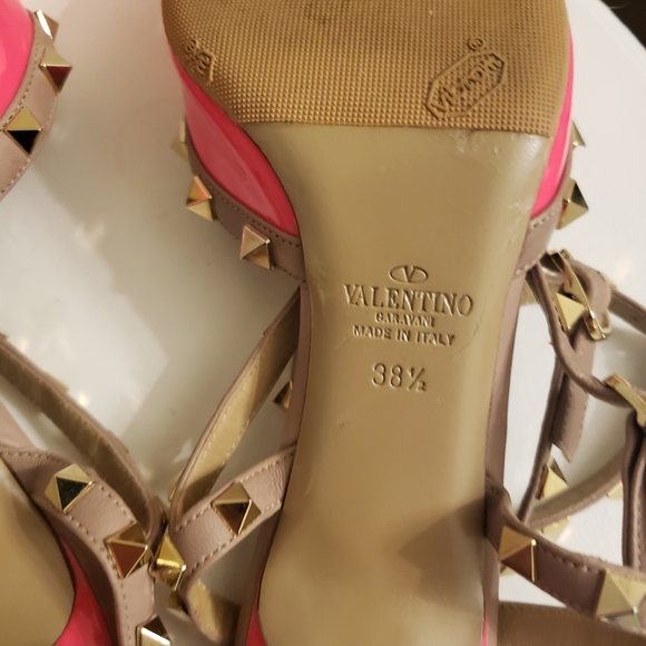 Valentino Rockstud Kitten Heels in Fushia - Picture 9 of 10